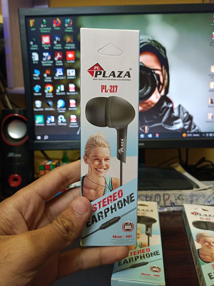 Plaza PL-217 Stereo Earphone