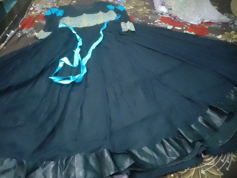 Customised Black Nd Sky Blue Gown💙🌚