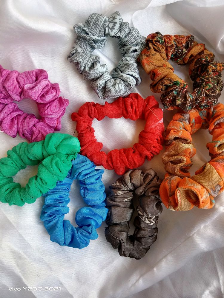 Pack Of 10 Scrunchies....