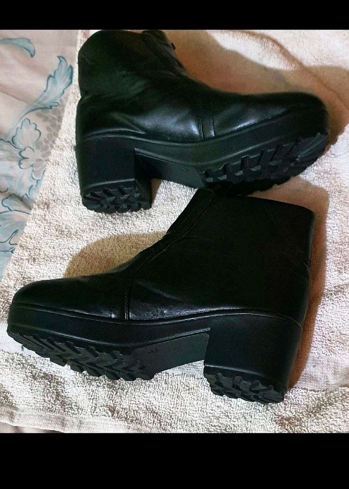 Beautiful black boot