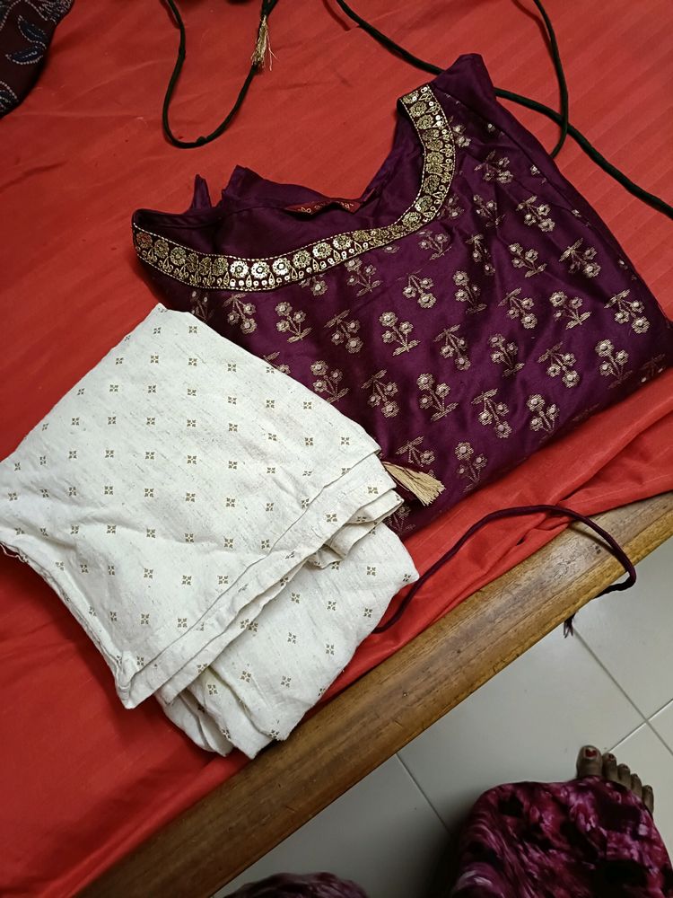 Avaasa Set Kurthi With Palazzo