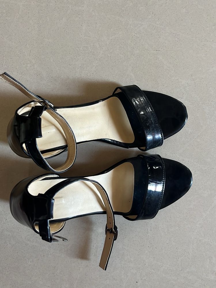 Black Block Heels Clearance Sale