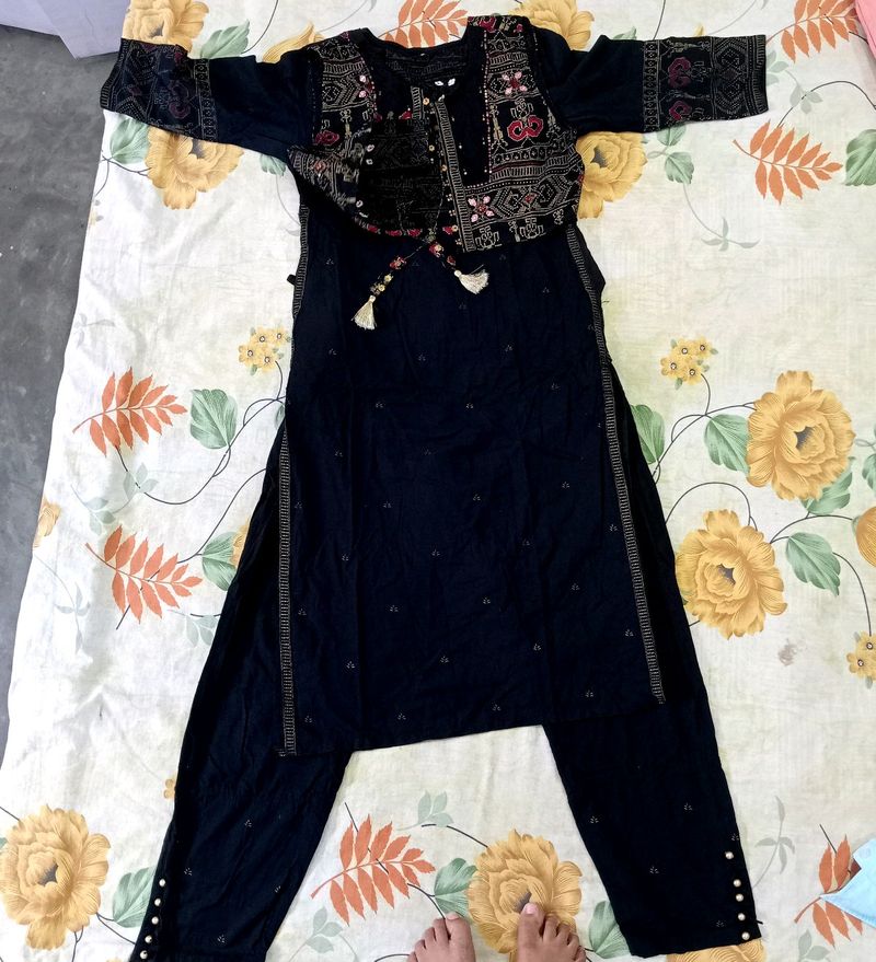 Printed Black Kurti Set