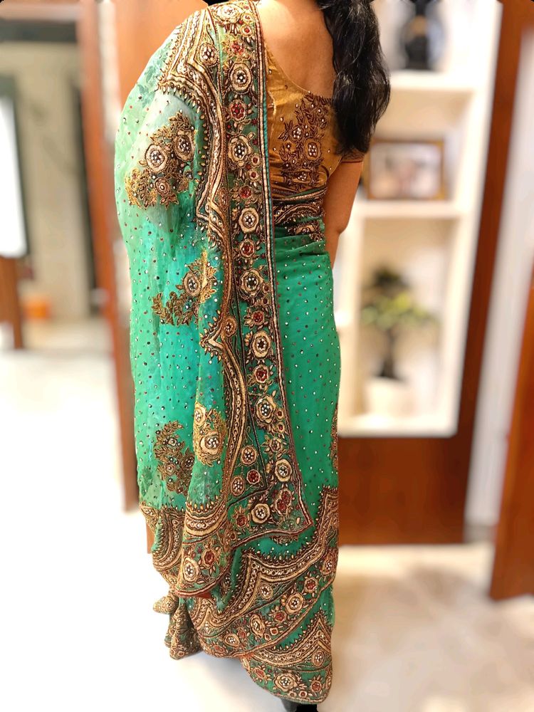 Women Embroidered Partywear Saree...🥻💚