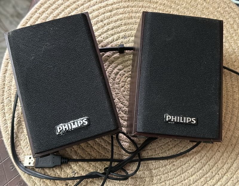 Phillips Speaker Set Of 2