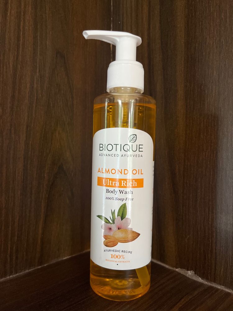 BIOTIQUE ALMOND OIL BODY WASH