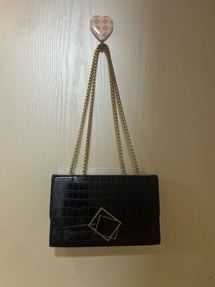 Never Used Black Sling Bag | Tag Is Missing