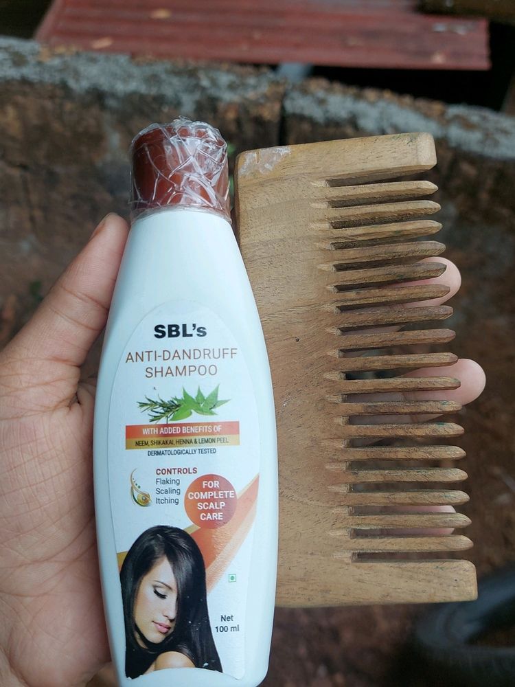 Sbl Anti Dandruff Shampoo  And Neem Comb Wooden