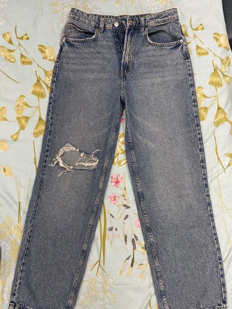 H&M Straight Ultra High Waist Jeans