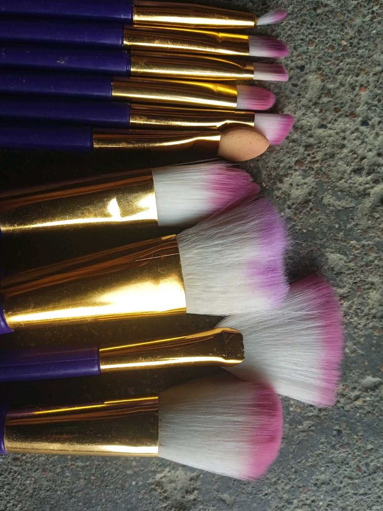 Makeup Brush