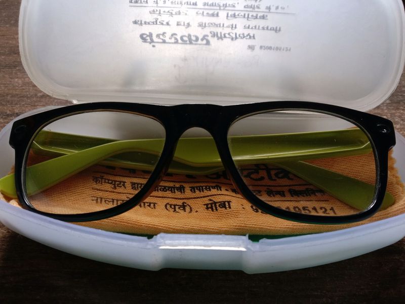 ZERO power smart looking green colour Glasses