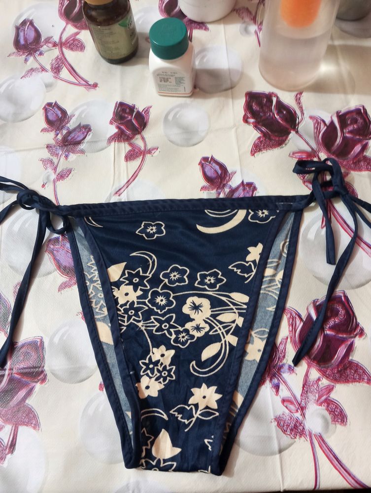 Bikne Set Panty And Bra