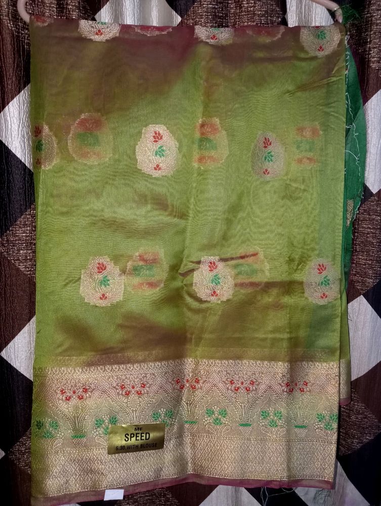 New Banarasi Saree With Peticot, Blouse Piece