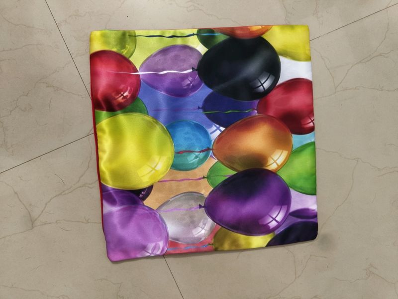 Colourful Balloon Print Cushion Covers (5 Pieces)