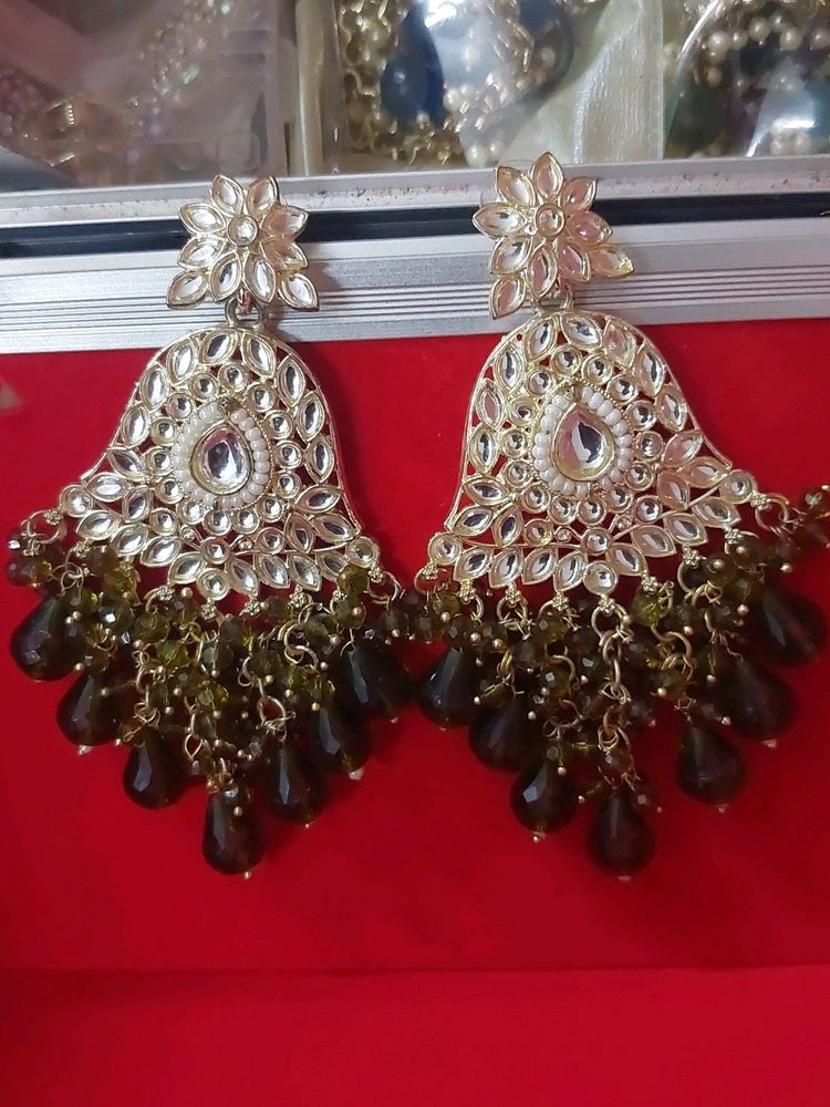 Mehendi Earing