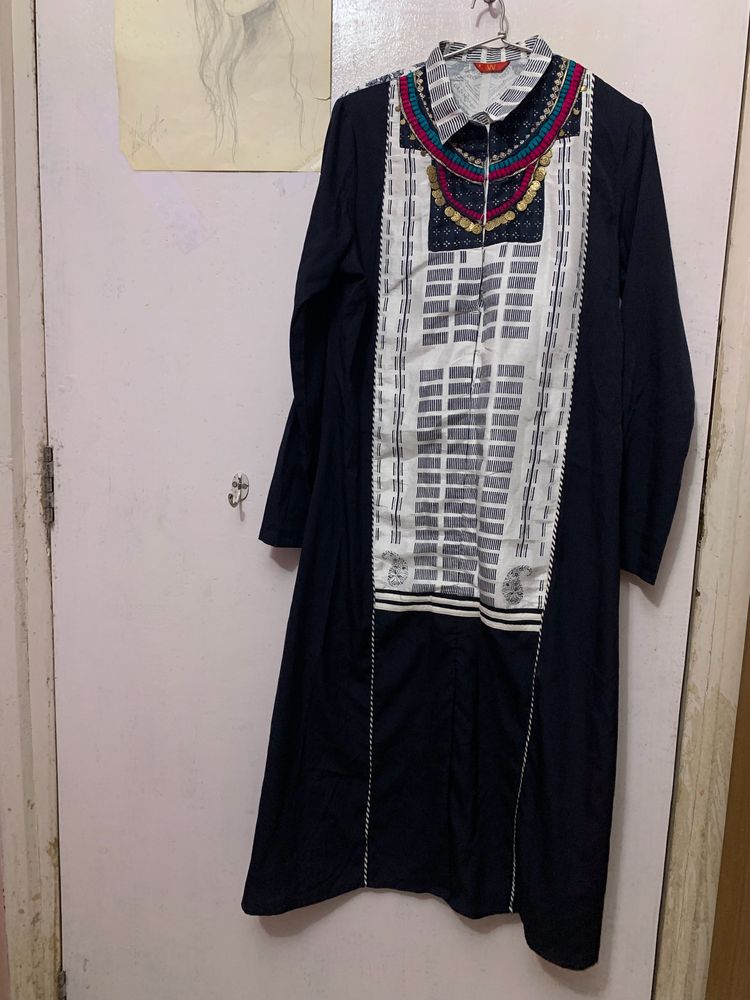 Beautiful unique looking W kurta like new