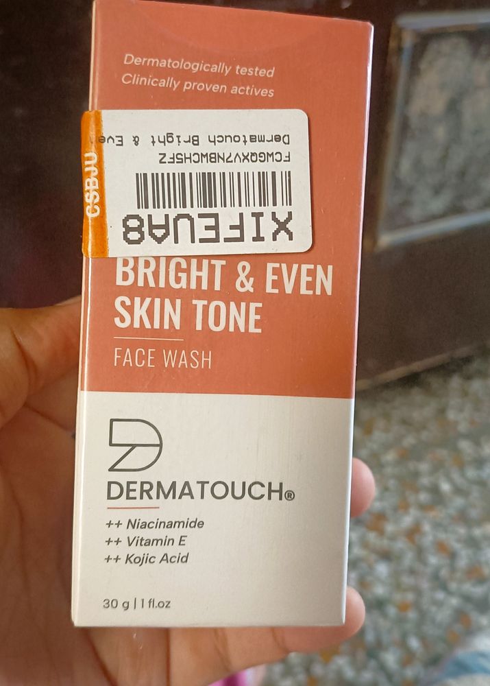 Detmatouch Bright And Even Tone Face Wash 🎉🎉🥳