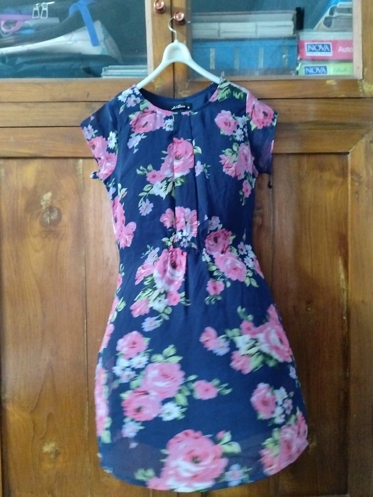 Like New Navy Blue Chiffon Knee Length Dress