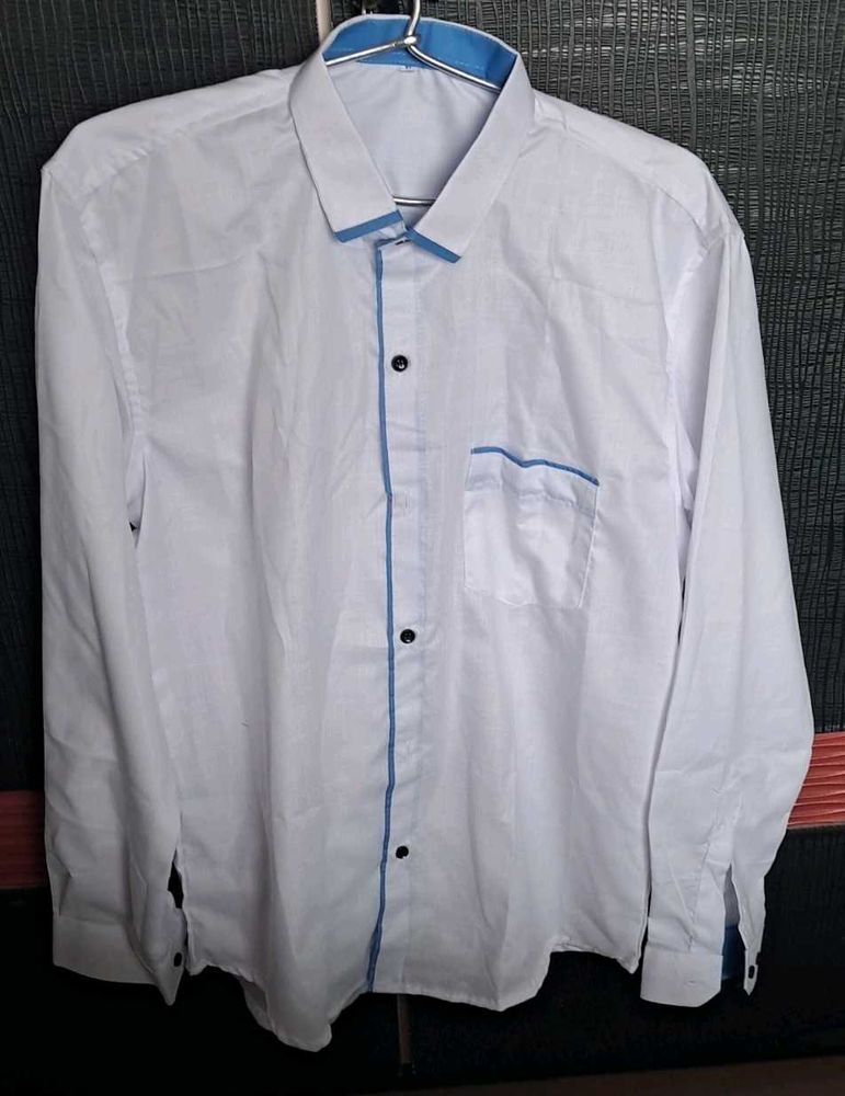 Regular Fit Solid Double Collar Casual Shirt