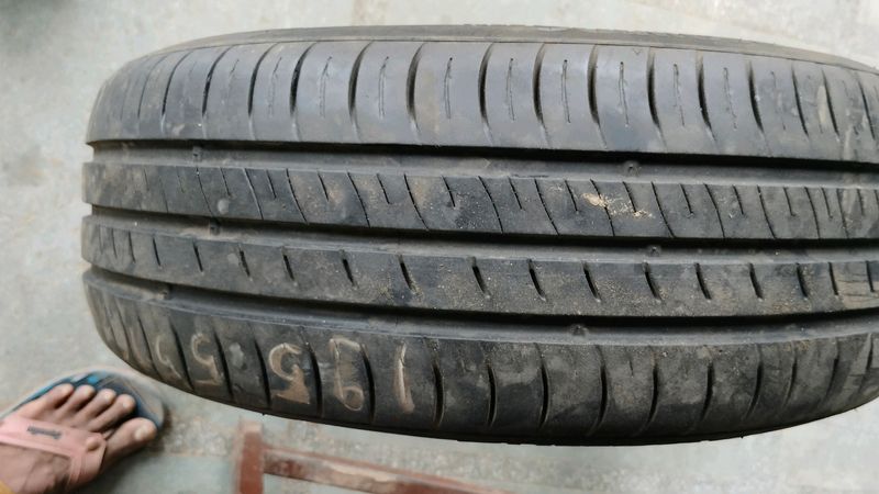 Maruti Baleno Hyundai Verna Fluidic Send Hand Tyre
