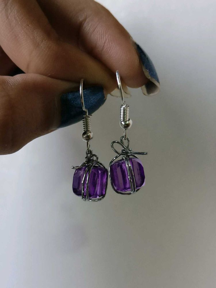 Wired Gift Box Earrings