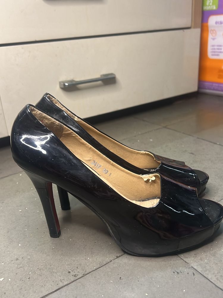 Black High heels 3.5 inches