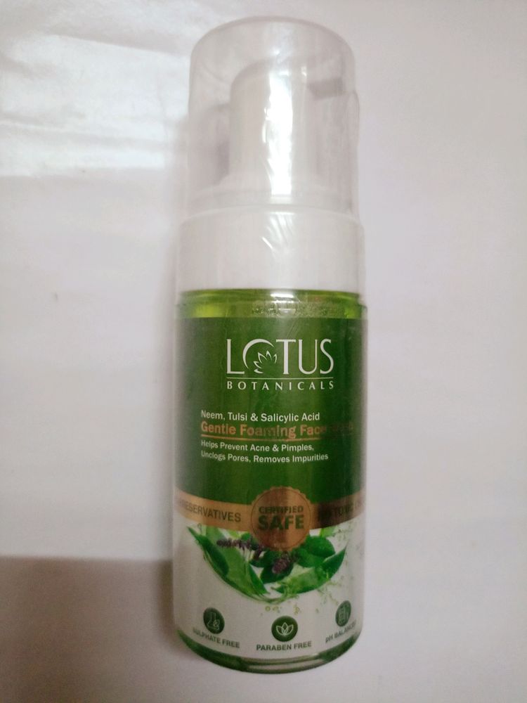 Lotus Botanical Neem Tulsi & Salicylic Face Pack