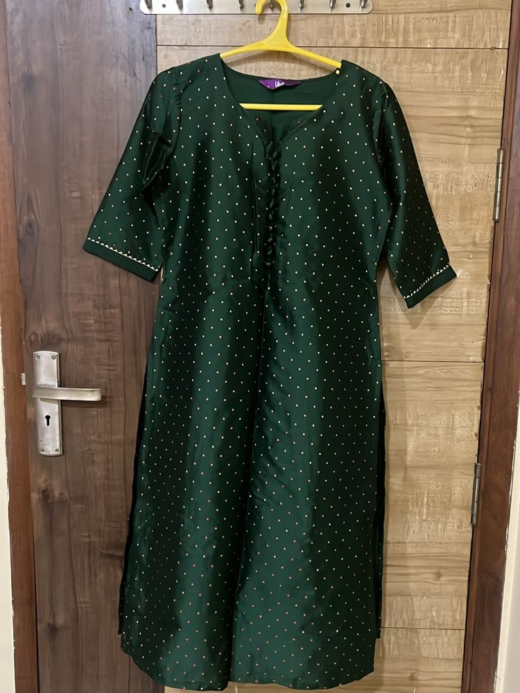 Beautiful Silk Green Kurta Set