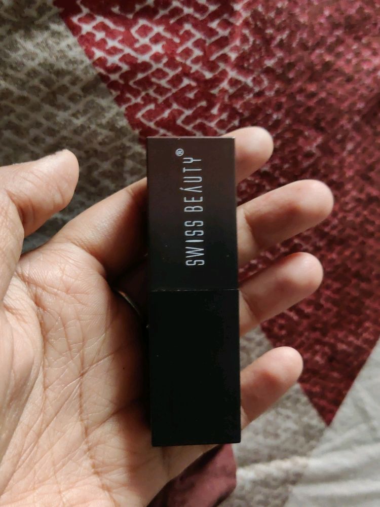 Swiss Beauty Lipstick (Free Gift Included)