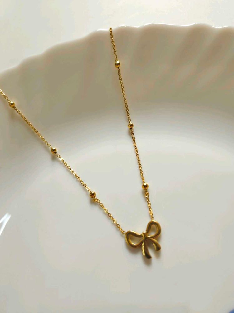 Trending Cute Bow necklace