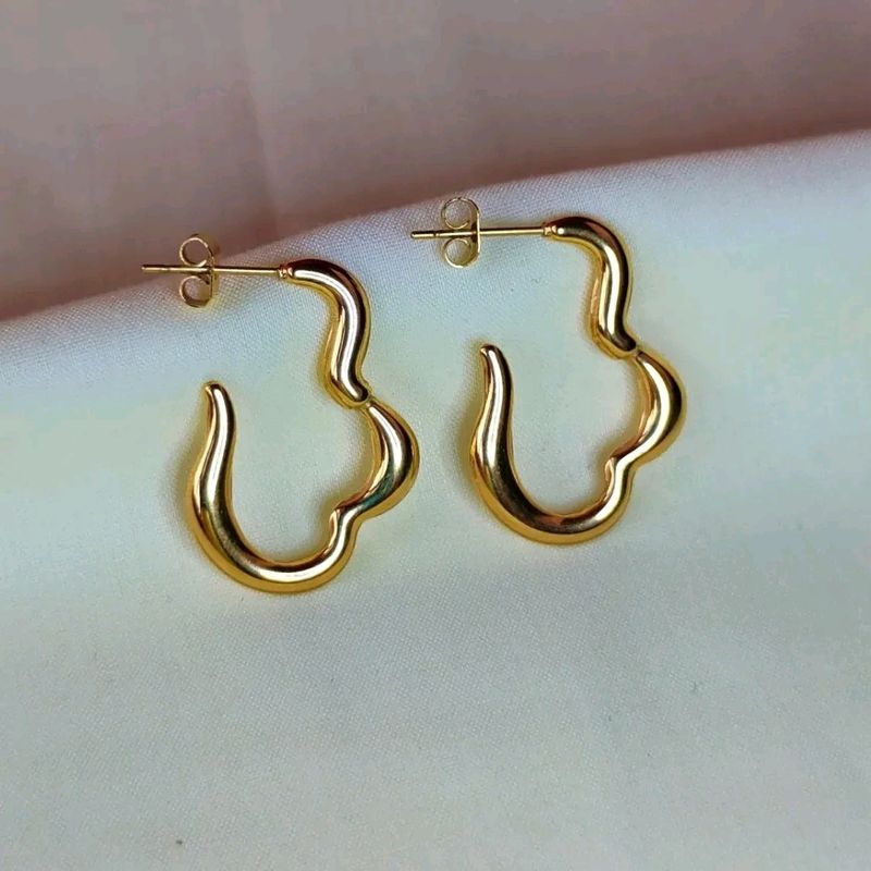 18k Gold Plated Squiggle Wavy Hoops