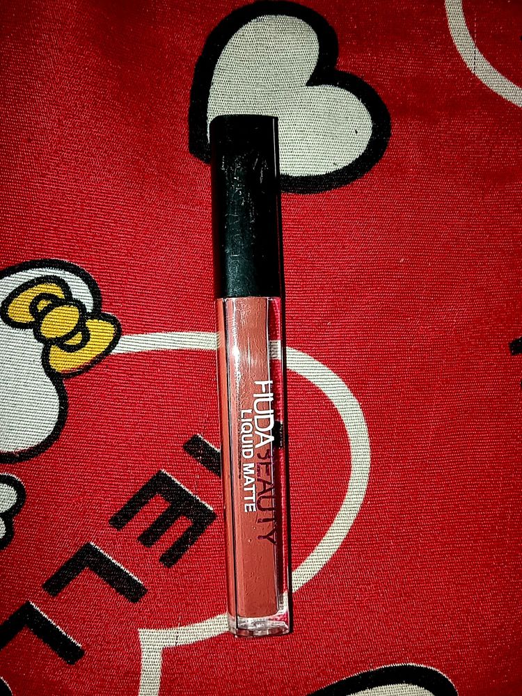 HUDA Beauty Mate Lipstick