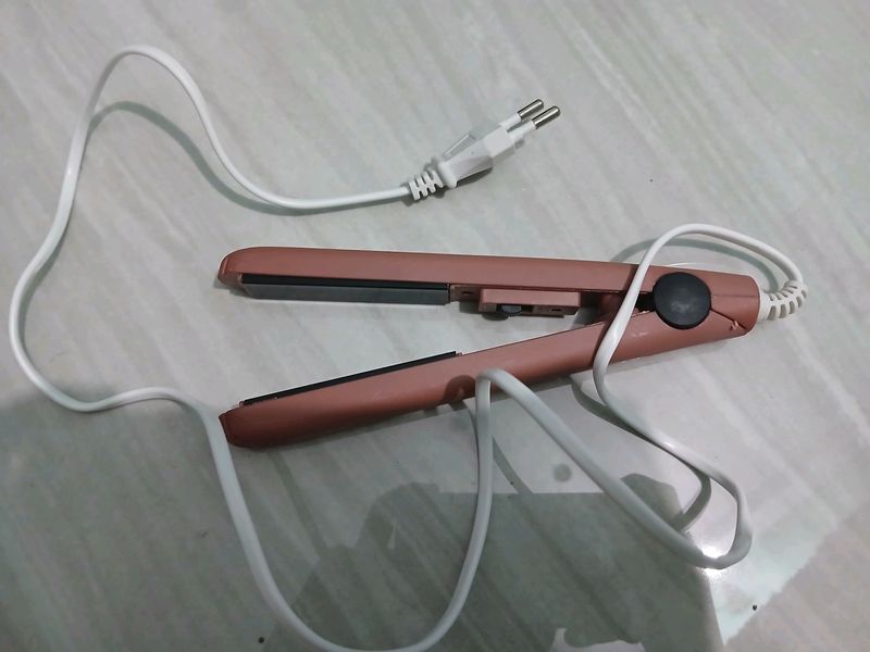 Mini Hair straightner NOT used