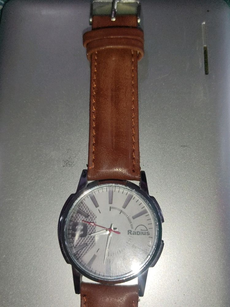 New Trending Wrist Watch