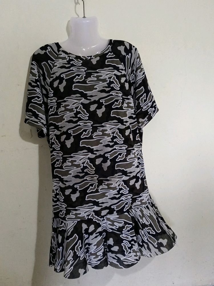 NAVY PRINTED DRESS