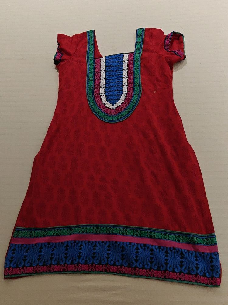 Red Kurti