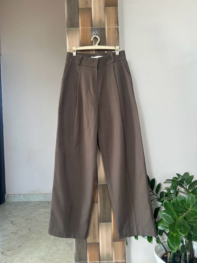 Brown Highwaist Trouser