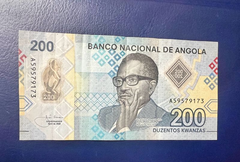 200 Kwanzas Angola