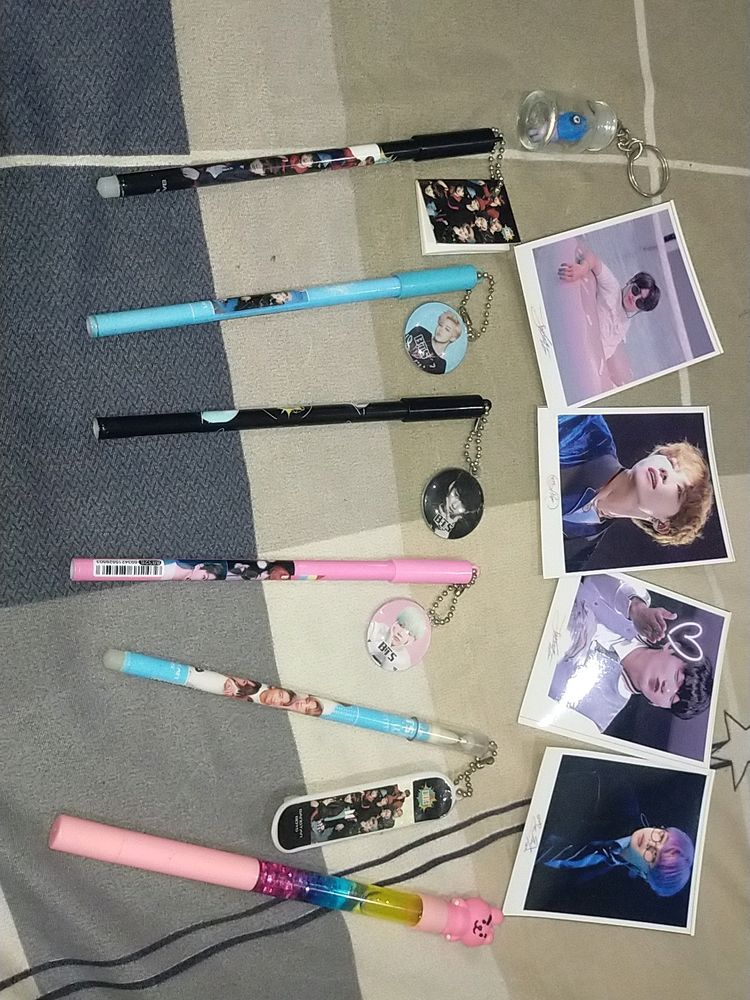 BTS combo pens with 4 photo cards and 1 key chain