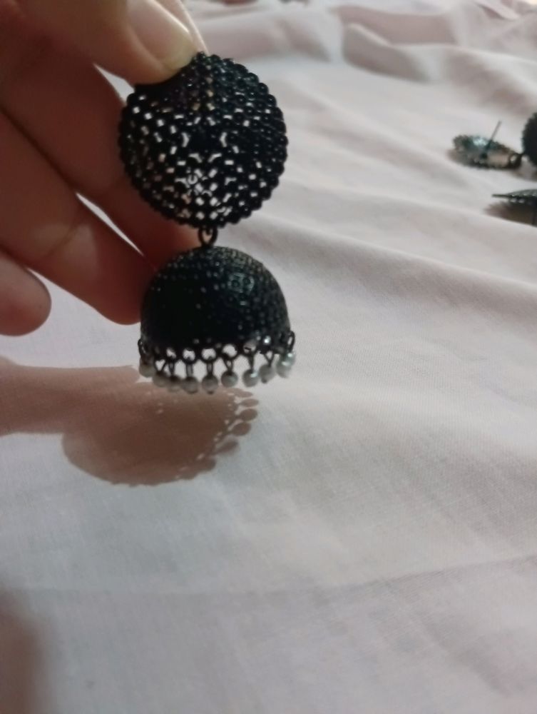 Black Earrings And Jhumka Set