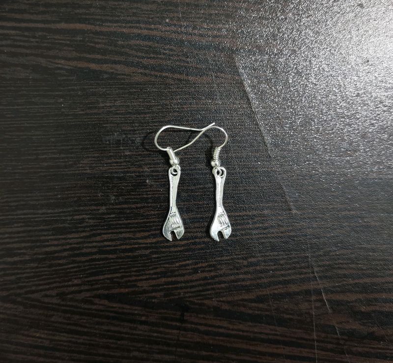 Silver Wrench Earring 🔧