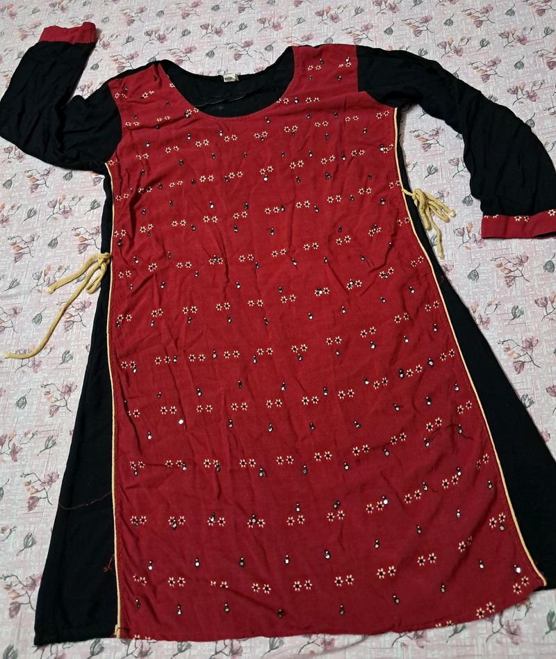 Black Red Kurti