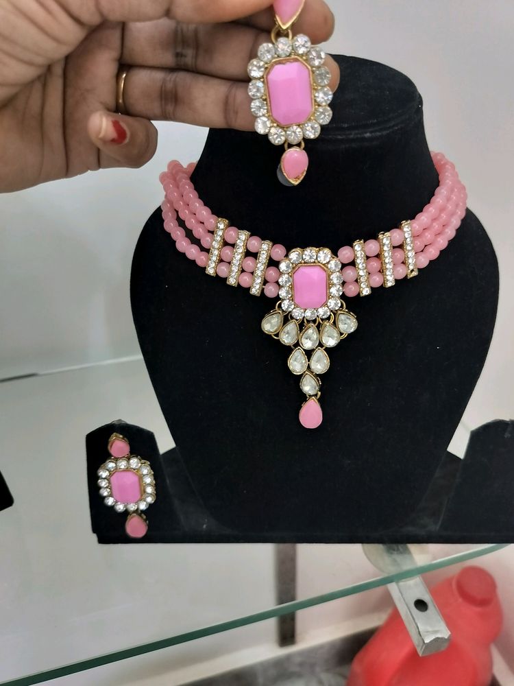 Kundan Pearl Set