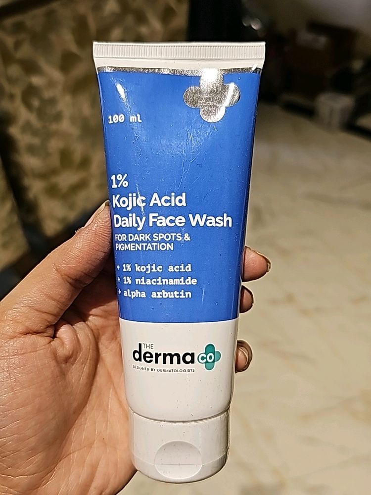Derma Co Kojic Acid Face Wash
