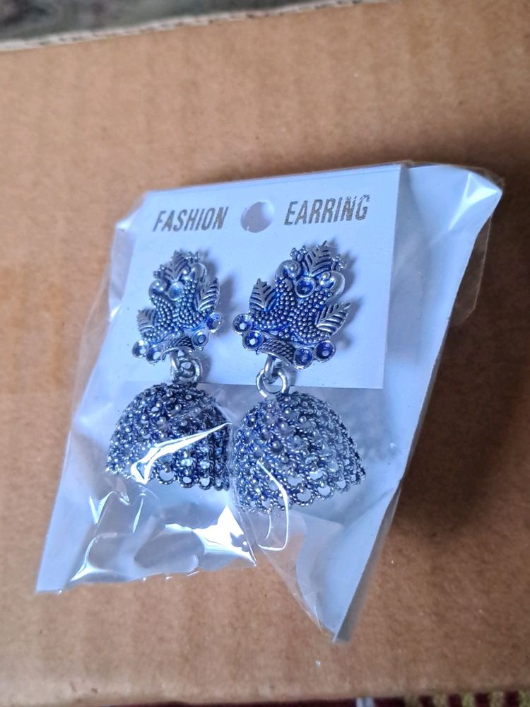 Earring