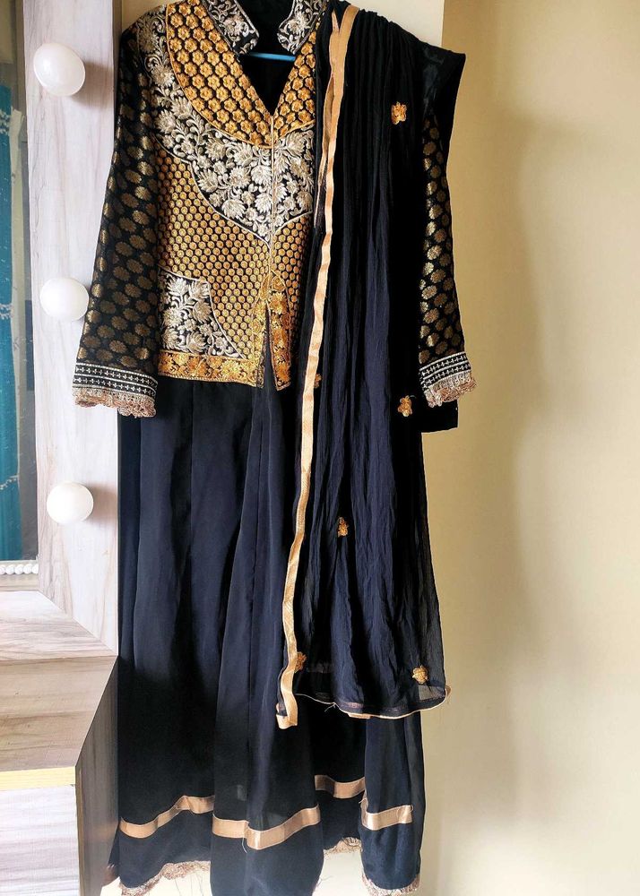 Pakistani Embroidered 3 Piece Suit Set