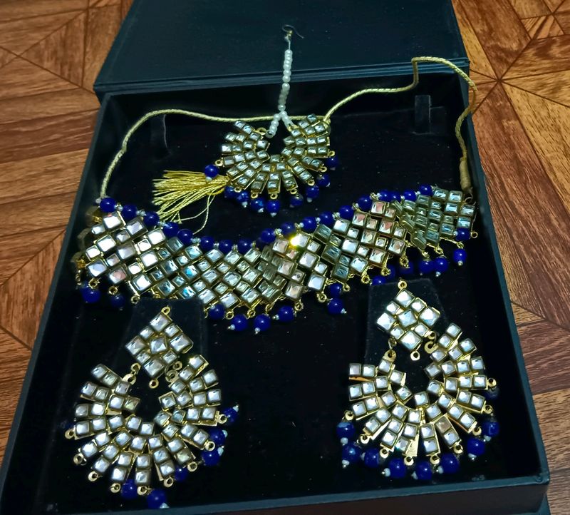 Beautiful Royal Blue Mirror Base Necklace Set