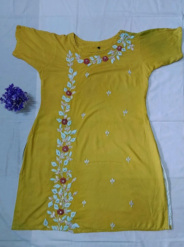 Chikenkari Yellow Kurti 💥