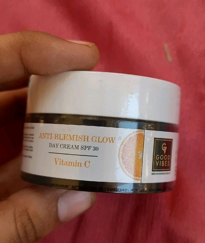 Good Vibes Anti-blemish Glow Day Cream