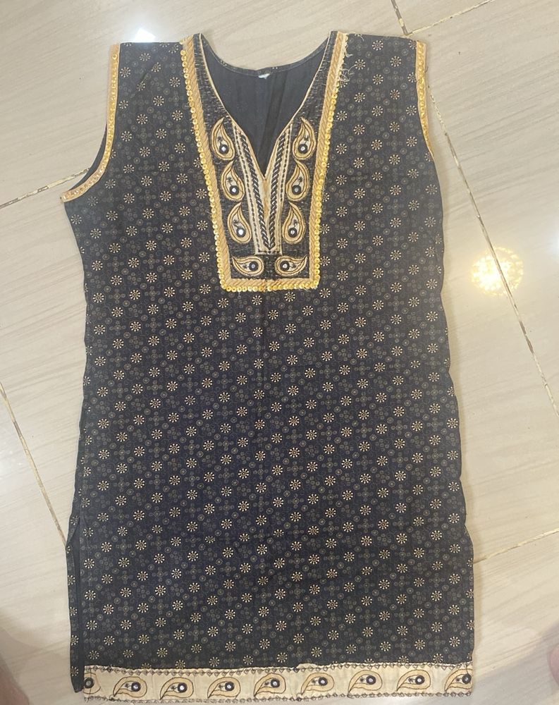 Sleeveless Cotton Black Kurta